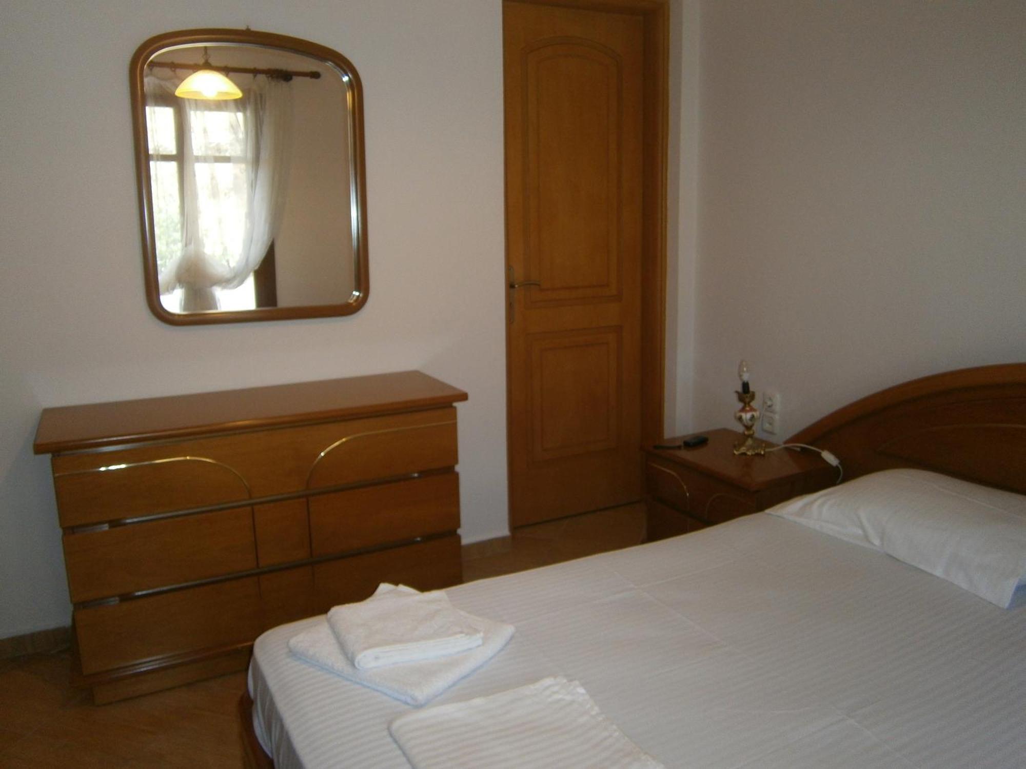Moraki Apartment Episkopion  Ngoại thất bức ảnh